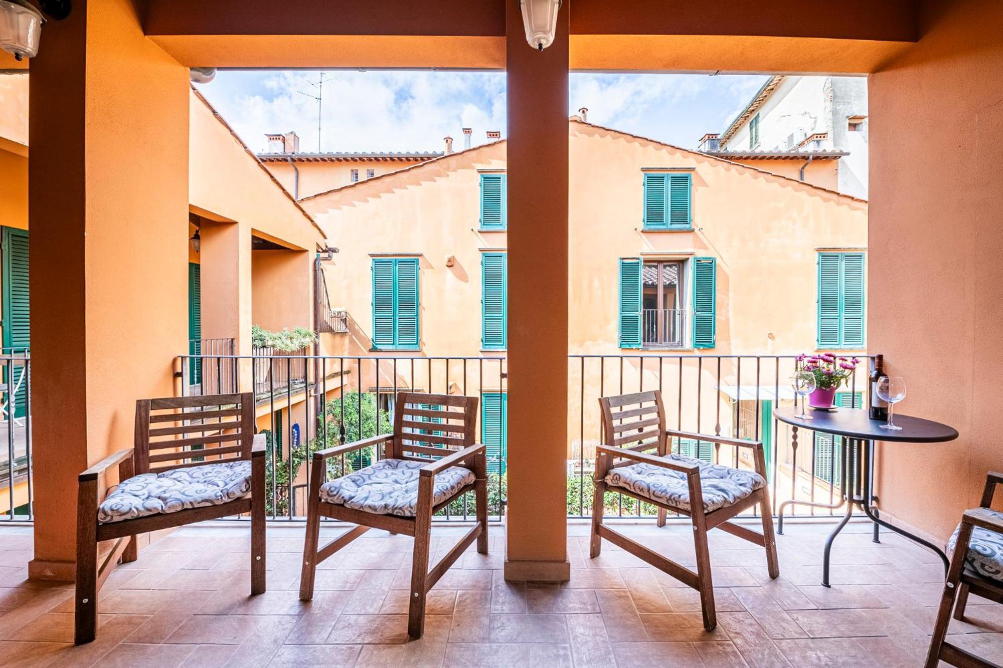 "Once Upon A Time" Cherubini Palace Thematic Apartments Free Parking Florence Ngoại thất bức ảnh