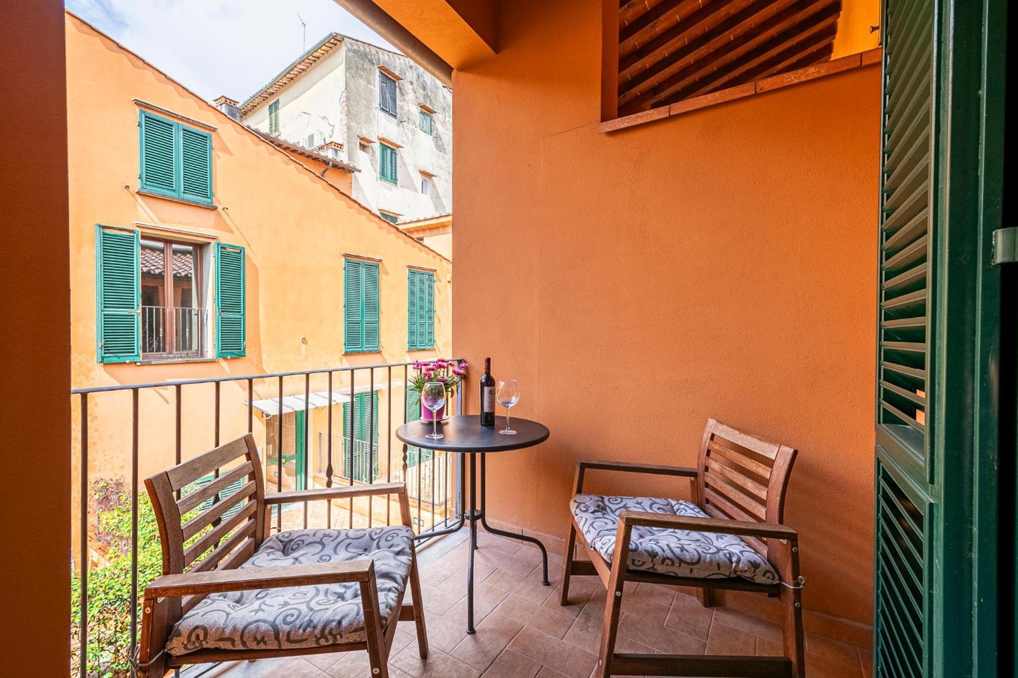 "Once Upon A Time" Cherubini Palace Thematic Apartments Free Parking Florence Ngoại thất bức ảnh